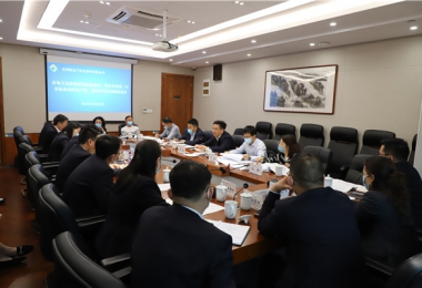 貴州省地方金融監(jiān)督管理局黨組成員、副局長郭盛一行到貴州陽光產(chǎn)權(quán)、貴州環(huán)交所調(diào)研座談并宣講貴州省第十三次黨代會精神