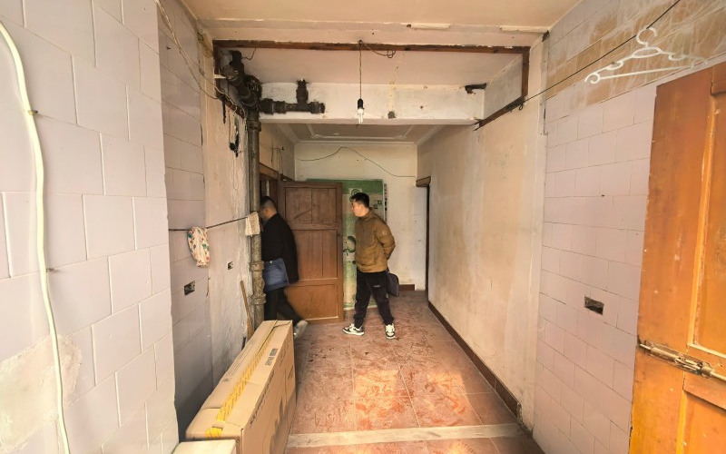 貴州省機(jī)關(guān)事務(wù)管理局國有資產(chǎn)管理服務(wù)中心貴陽市南明區(qū)南沖北巷8號(hào)1單元5層10號(hào)房屋招租