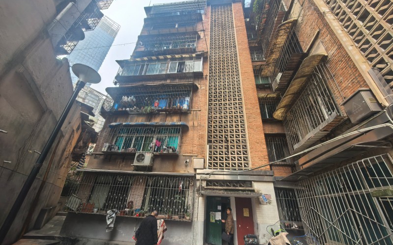 貴州省機(jī)關(guān)事務(wù)管理局國有資產(chǎn)管理服務(wù)中心貴陽市南明區(qū)建筑巷1號4單元7層14號房屋招租